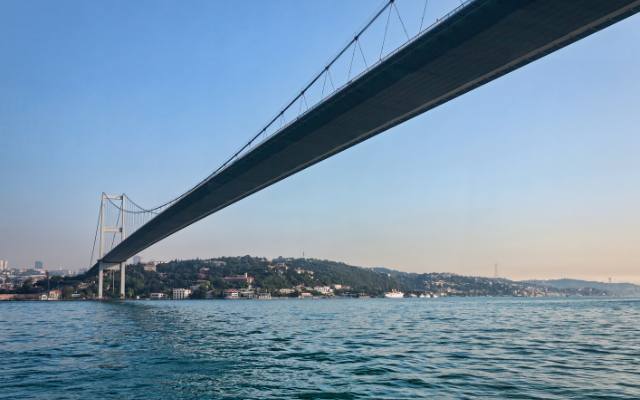 Istambul bridges featuring the Bosphorus Bridge in the afternoon on a clear day