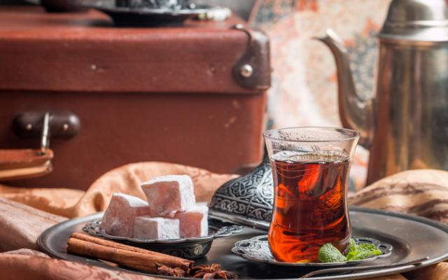 What does Turkish Delight taste like with tea